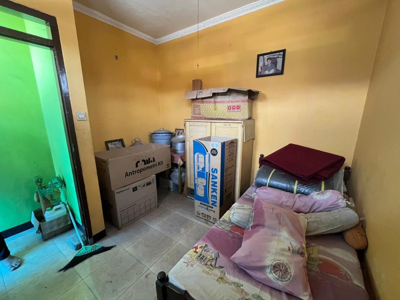 Jual Rumah Asri di Waru Sidoarjo - SHM, Perabotan Jati, Akses Mudah