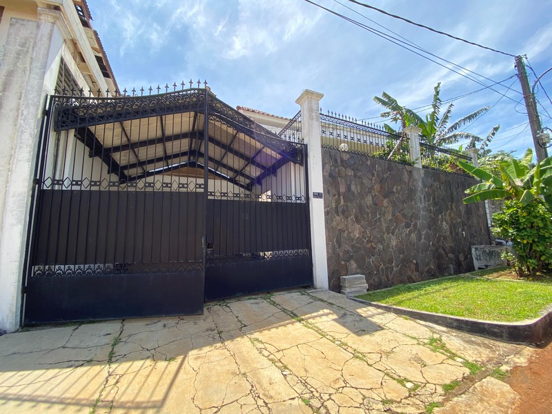 Rumah 2 Lantai di Bukit Cinere Indah 