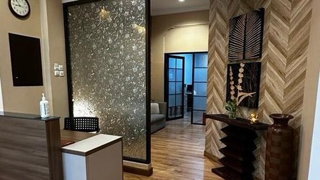 Disewa Rumah Kantor Siap Pakai, Strategis & Nyaman di Menteng