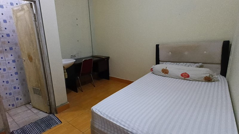 Dijual Rumah Kos 4 Lantai di Bukit Duri Utara, Tebet - Lokasi Strategis, 22 Kamar, Siap Operasional