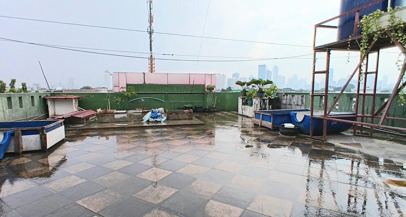 Dijual Rumah Kos 4 Lantai di Bukit Duri Utara, Tebet - Lokasi Strategis, 22 Kamar, Siap Operasional