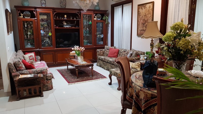 Rumah Bagus Di Jl Garuda Bintaro Sektor 1 Jakarta Selatan
