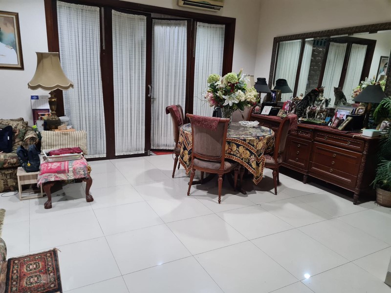 Rumah Bagus Di Jl Garuda Bintaro Sektor 1 Jakarta Selatan