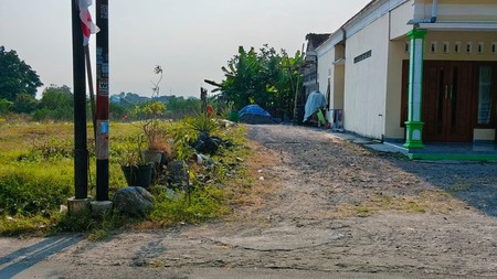 Tanah Sawah Di Jetak, Sidokarto, Godean, Sleman, Yogyakarta 
