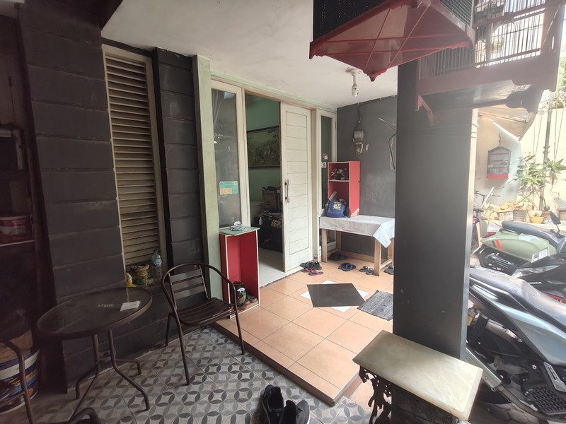 Rumah Luas Harga Hitung Tanah di Depan Mall Kokas dan Apartemen Casa Grande Residence, Menteng Pulo, Jakarta Selatan