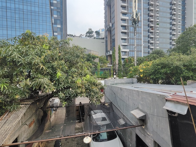 Rumah Luas Harga Hitung Tanah di Depan Mall Kokas dan Apartemen Casa Grande Residence, Menteng Pulo, Jakarta Selatan