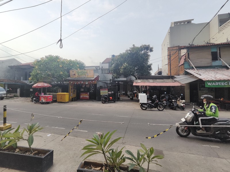 Rumah Luas Harga Hitung Tanah di Depan Mall Kokas dan Apartemen Casa Grande Residence, Menteng Pulo, Jakarta Selatan