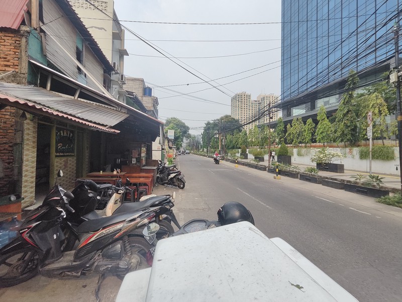 Rumah Luas Harga Hitung Tanah di Depan Mall Kokas dan Apartemen Casa Grande Residence, Menteng Pulo, Jakarta Selatan
