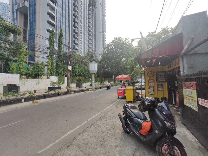 Rumah Luas Harga Hitung Tanah di Depan Mall Kokas dan Apartemen Casa Grande Residence, Menteng Pulo, Jakarta Selatan