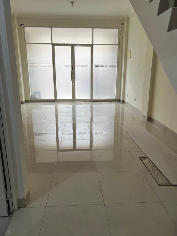 Ruko 3 Lantai di Komplek Rose Garden Grand Galaxy City Bekasi
