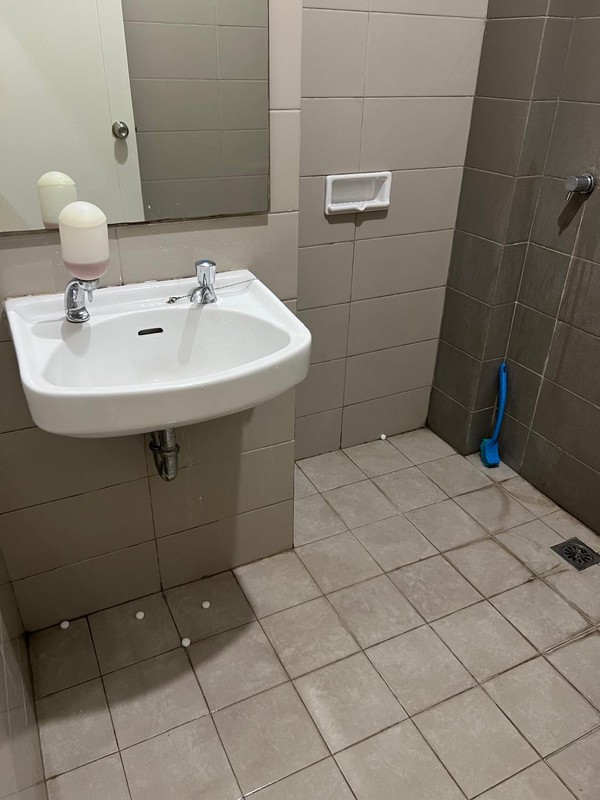 Ruko 3 Lantai di Komplek Rose Garden Grand Galaxy City Bekasi