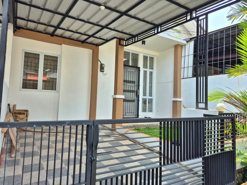 Jual Cepat Rumah Murah Hanya 1.250 M di Regency Melati Mas Serpong Tangerang Selatan, Rapih Siap Huni, Masih Ada Halaman Belakang 