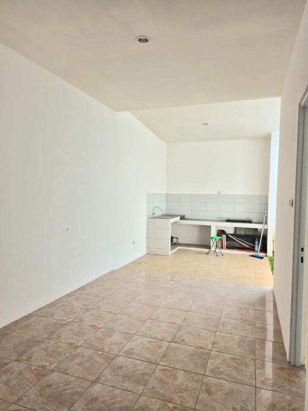 Jual Cepat Rumah Murah Hanya 1.250 M di Regency Melati Mas Serpong Tangerang Selatan, Rapih Siap Huni, Masih Ada Halaman Belakang 