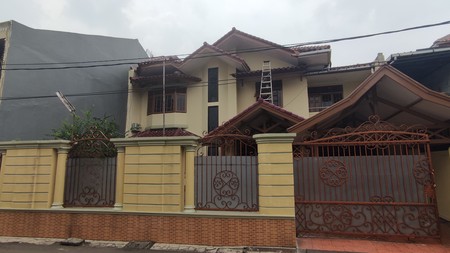 Rumah Luas dan Asri di Jantung Pasar Minggu, 5 Menit ke AEON Mall & Tol TB Simatupang!