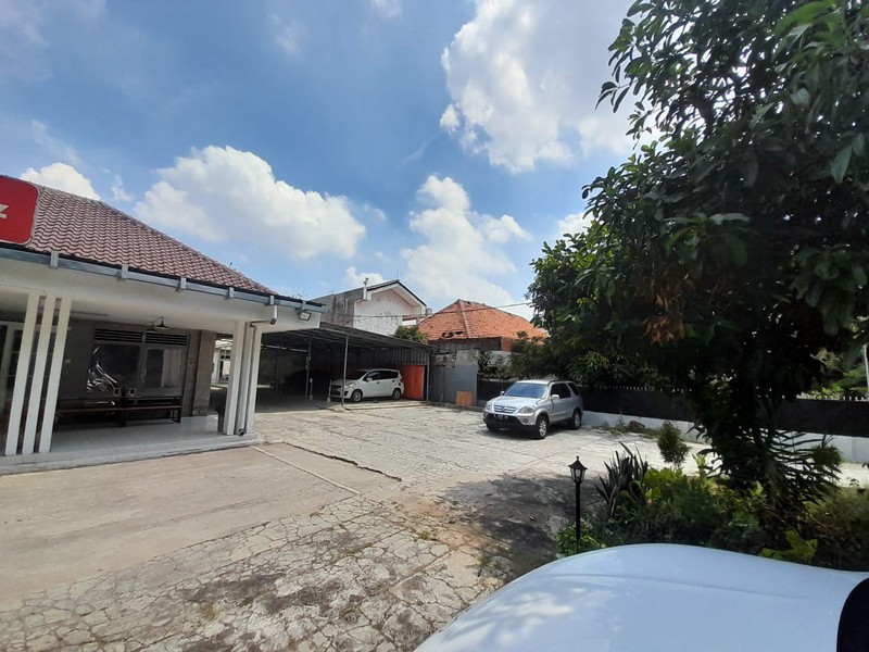 Dijual Rumah 2 Tingkat Red Doorz Hotel Lokasi Strategis Di Senen, Jakarta Pusat