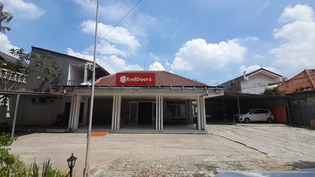 Dijual Rumah 2 Tingkat Red Doorz Hotel Lokasi Strategis Di Senen, Jakarta Pusat