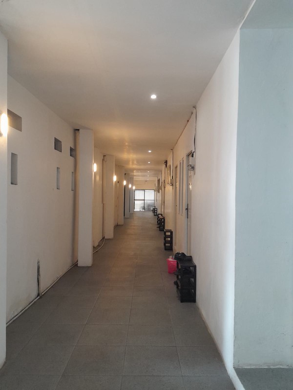 Dijual Rumah 2 Tingkat Red Doorz Hotel Lokasi Strategis Di Senen, Jakarta Pusat