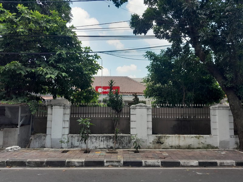 Dijual Rumah 2 Tingkat Red Doorz Hotel Lokasi Strategis Di Senen, Jakarta Pusat