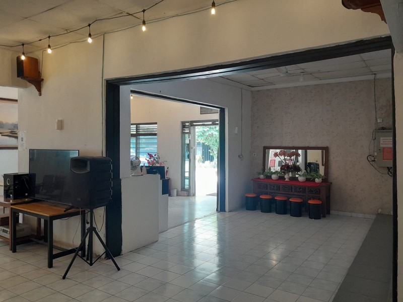 Dijual Rumah 2 Tingkat Red Doorz Hotel Lokasi Strategis Di Senen, Jakarta Pusat