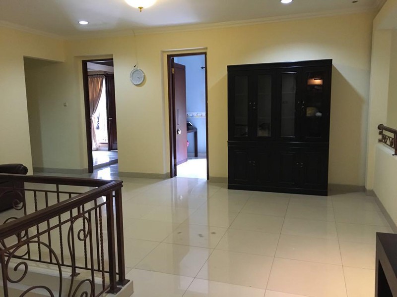 Rumah 2 Lantai Dalam Cluster di Grand Bintaro Garden, Sawah Baru, Ciputat