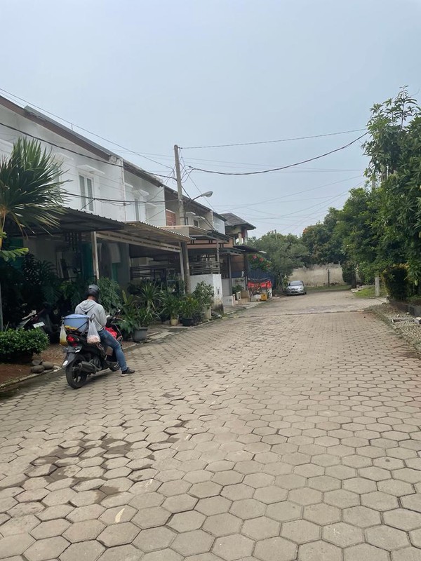 Rumah Minimalis Dalam Komplek 4 Kamar Tidur Siap Huni