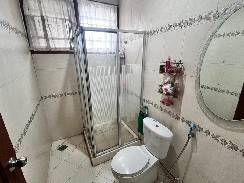 Rumah Modern di Cinere, Siap Huni, Dekat Akses Tol Desari