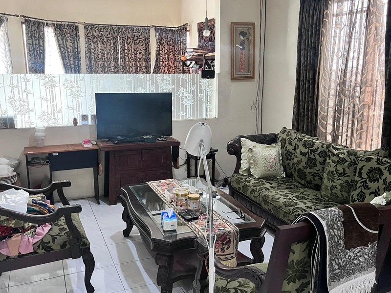 Rumah Modern di Cinere, Siap Huni, Dekat Akses Tol Desari