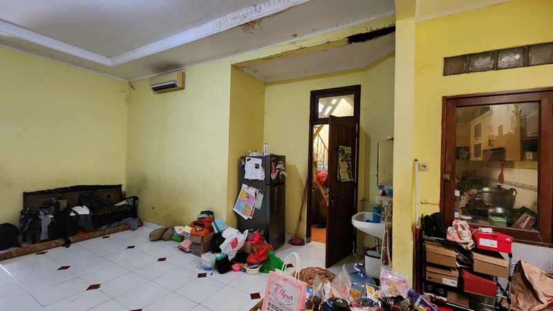 Rumah 2 Lantai di Jatiwaringin Asri Pondok Gede