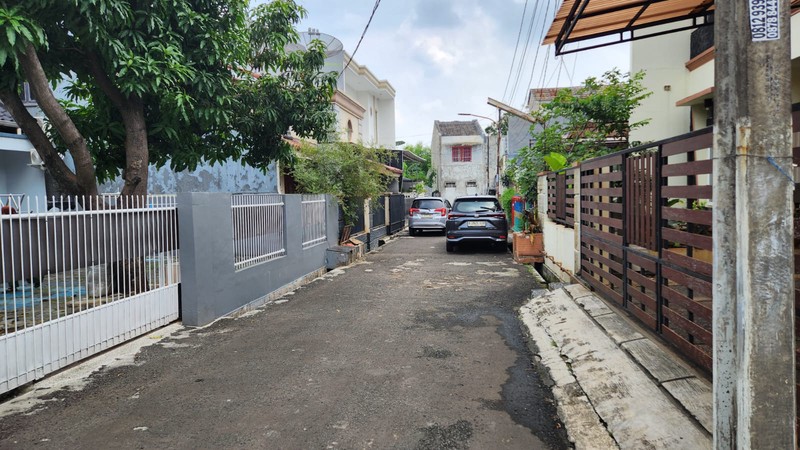 Rumah 2 Lantai di Jatiwaringin Asri Pondok Gede