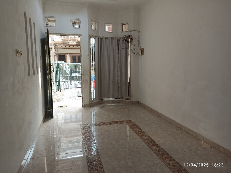 Rumah Sunter 2 Lantai