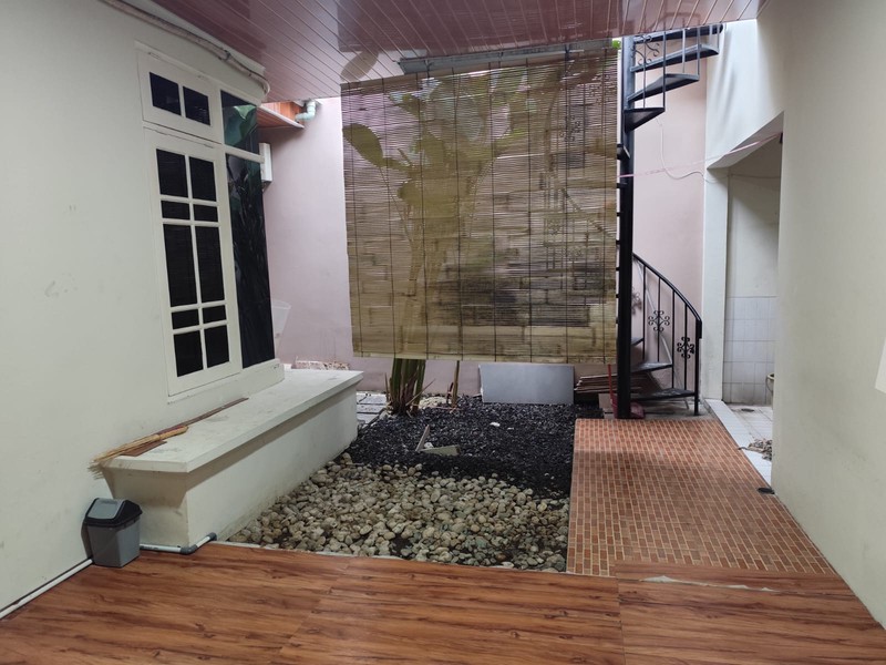 Rumah Mewah Siap Huni, Furnish, Lokasi Dalam Perumahan Perum Puri Gejayan Indah Condongcatur