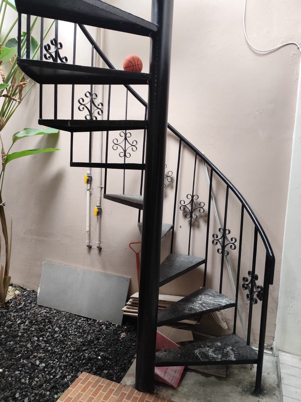 Rumah Mewah Siap Huni, Furnish, Lokasi Dalam Perumahan Perum Puri Gejayan Indah Condongcatur