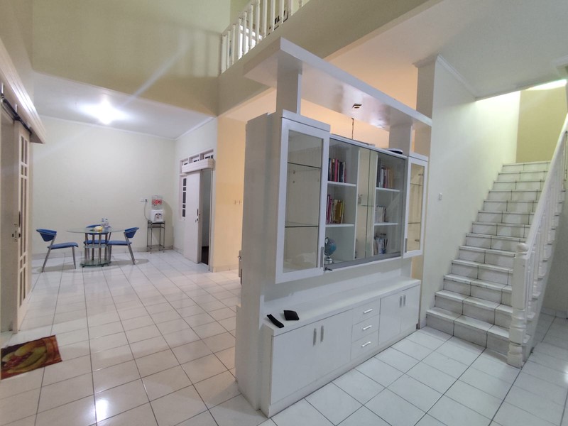 Rumah Mewah Siap Huni, Furnish, Lokasi Dalam Perumahan Perum Puri Gejayan Indah Condongcatur