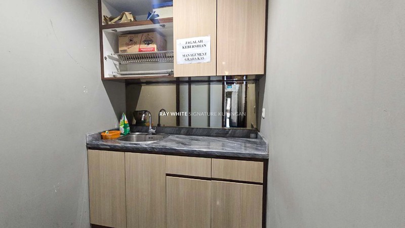 Dijual Gedung 7 Lantai Siap Pakai Di Kebayoran Baru , Lokasi Strategis