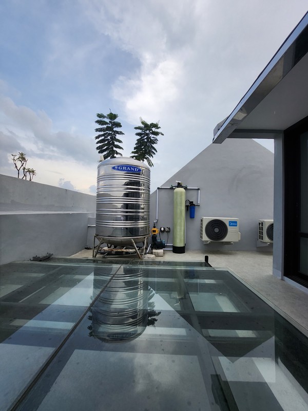 Dijual Rumah Baru Citraland Crystal Golf Surabaya Barat Modern 3 Lantai Siap Huni