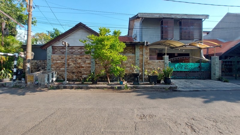 Rumah 2 Lantai Tanah 388 meter persegi - Rungkut Asri Utara, Surabaya