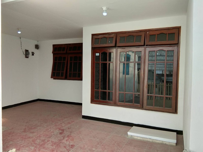 Dijual 198 m2 Rumah Petemon Sidomulyo - Surabaya Pusat Kota - Garasi Carport 2 Mobil Dekat Jl.Pacuan Kuda, Jl. Tidar , BG Junction , Jl. Arjuno