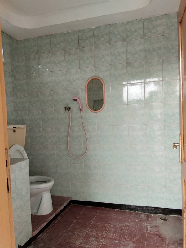 Dijual 198 m2 Rumah Petemon Sidomulyo - Surabaya Pusat Kota - Garasi Carport 2 Mobil Dekat Jl.Pacuan Kuda, Jl. Tidar , BG Junction , Jl. Arjuno