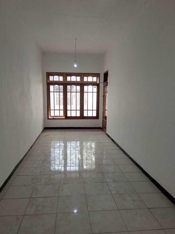 Dijual 198 m2 Rumah Petemon Sidomulyo - Surabaya Pusat Kota - Garasi Carport 2 Mobil Dekat Jl.Pacuan Kuda, Jl. Tidar , BG Junction , Jl. Arjuno