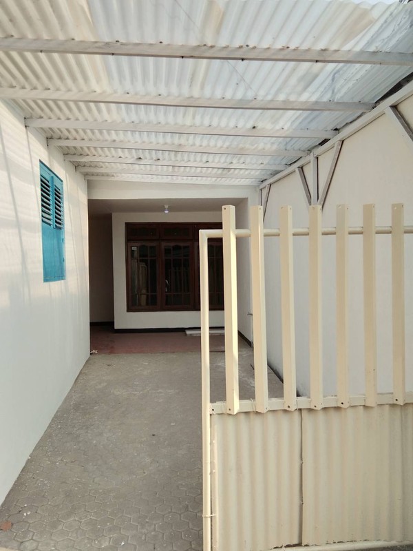 Dijual 198 m2 Rumah Petemon Sidomulyo - Surabaya Pusat Kota - Garasi Carport 2 Mobil Dekat Jl.Pacuan Kuda, Jl. Tidar , BG Junction , Jl. Arjuno