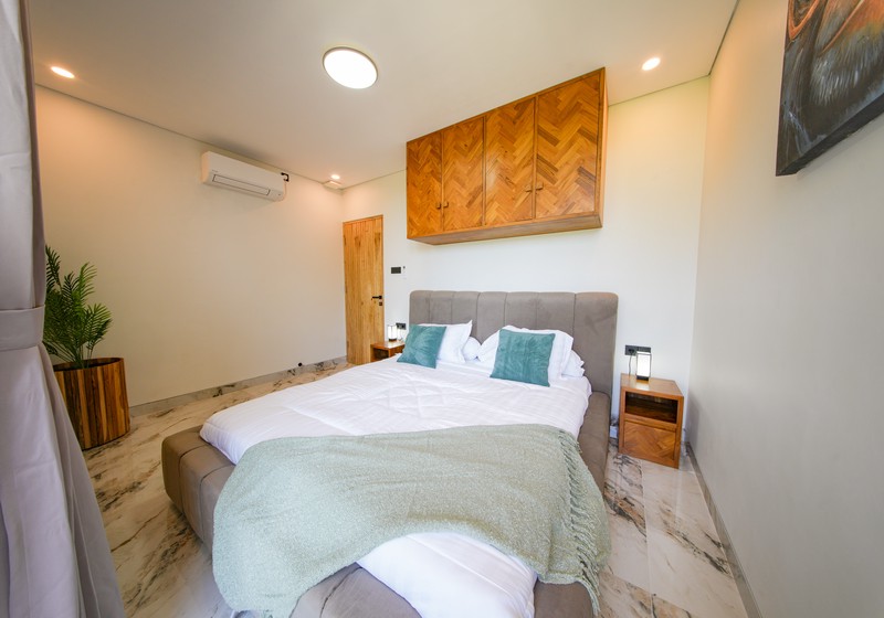Freehold - Ubud Hideaway Rooftop Garden Villa with Stunning Mount Agung Views, Bali