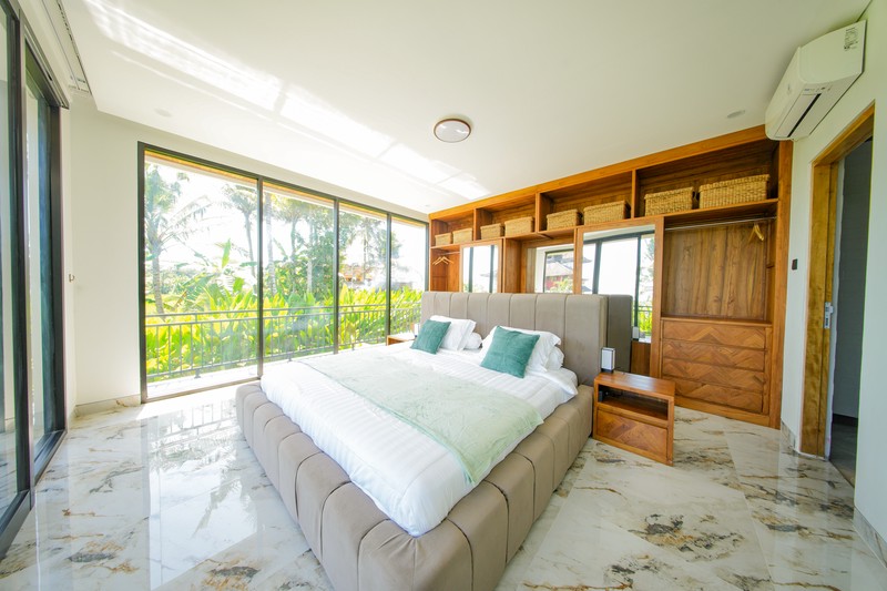 Freehold - Ubud Hideaway Rooftop Garden Villa with Stunning Mount Agung Views, Bali