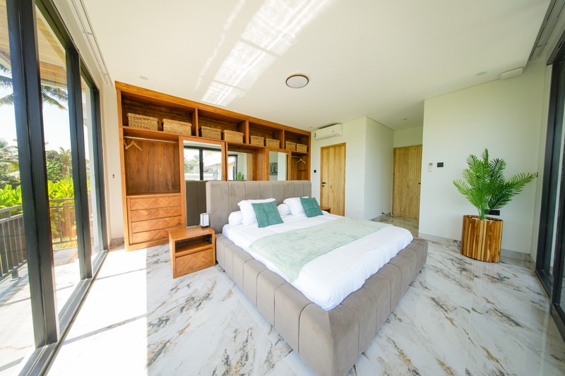 Freehold - Ubud Hideaway Rooftop Garden Villa with Stunning Mount Agung Views, Bali