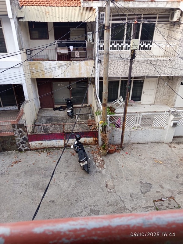 Rumah/Ruko Strategis di Taman Sari, Lokasi Nyaman dan Potensial!