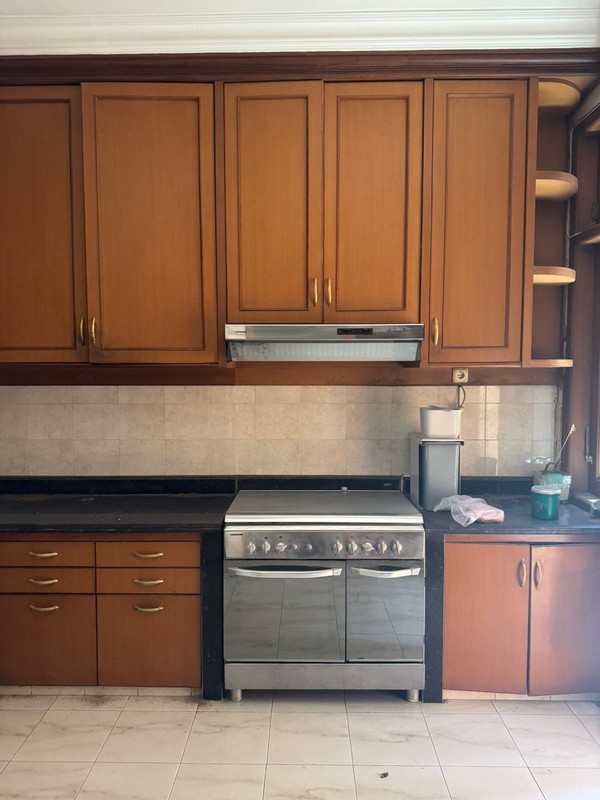 DIJUAL RUMAH FULL FURNISH SIAP HUNI - RUNGKUT ASRI BARAT