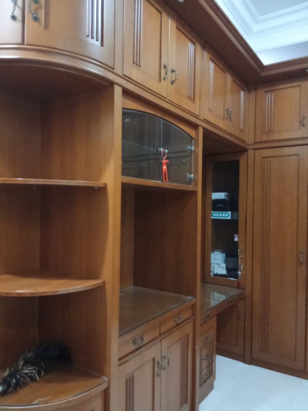 DIJUAL RUMAH FULL FURNISH SIAP HUNI - RUNGKUT ASRI BARAT