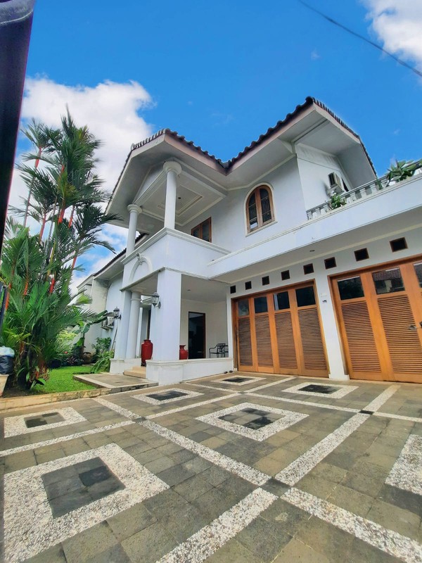 Dijual Rumah di Kawasan Veteran, Bintaro, Jak-Sel