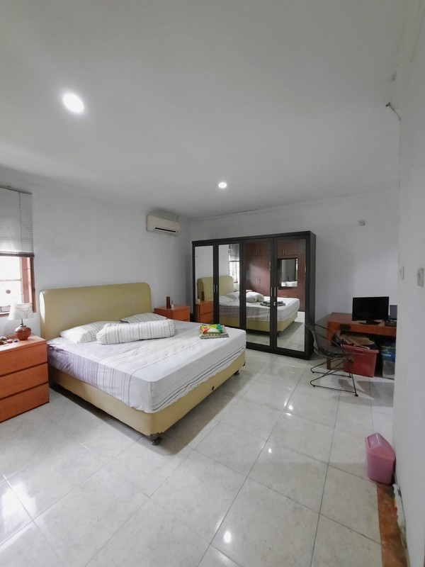 Dijual Rumah di Kawasan Veteran, Bintaro, Jak-Sel