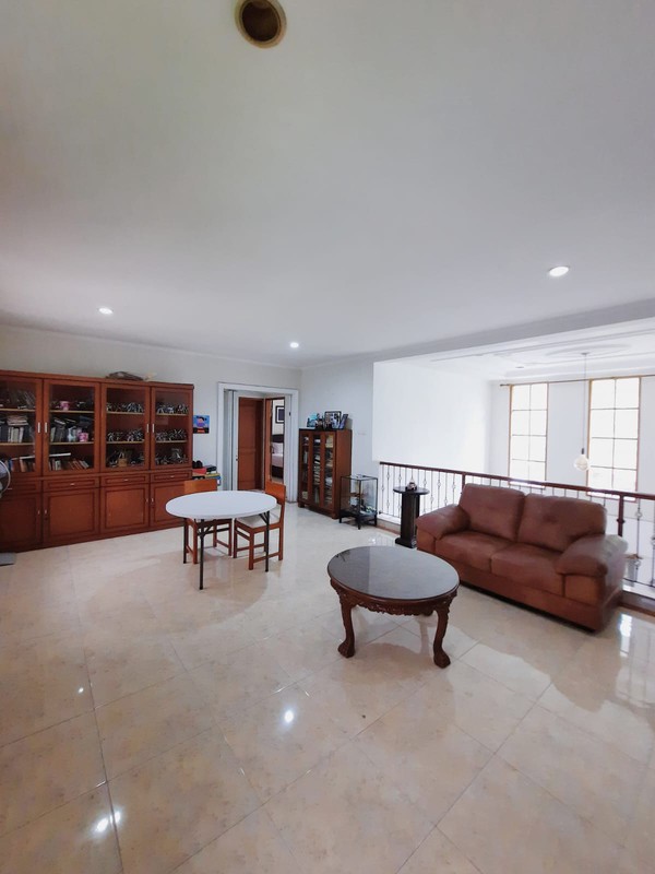 Dijual Rumah di Kawasan Veteran, Bintaro, Jak-Sel