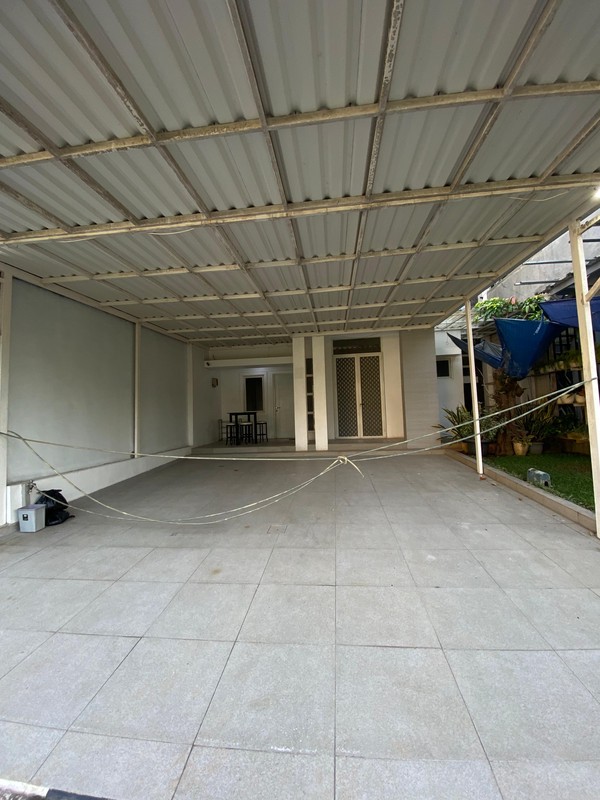 Disewakan rumah furnished , grand wisata